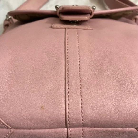 Coach pink leather soho two way crossbody messenger bag - Picture 11 of 16